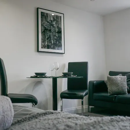 Modern Apartments Near Cardiff City Centre Extérieur photo